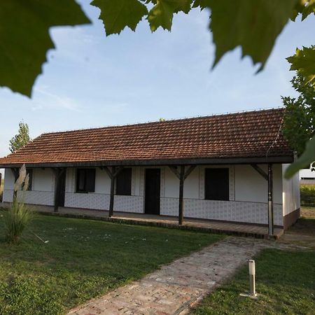 Acin Salas Tordinci Exterior photo