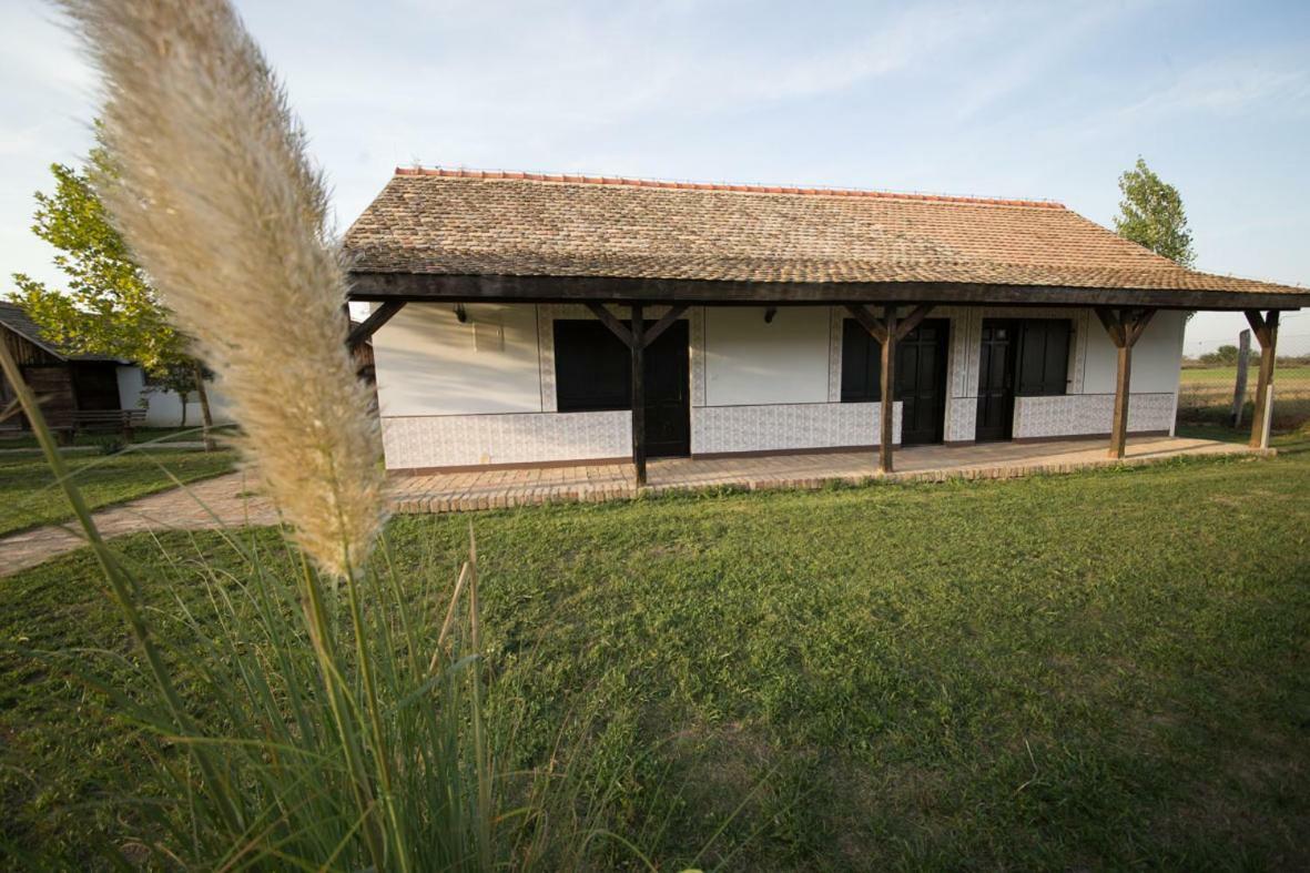 Acin Salas Tordinci Exterior photo