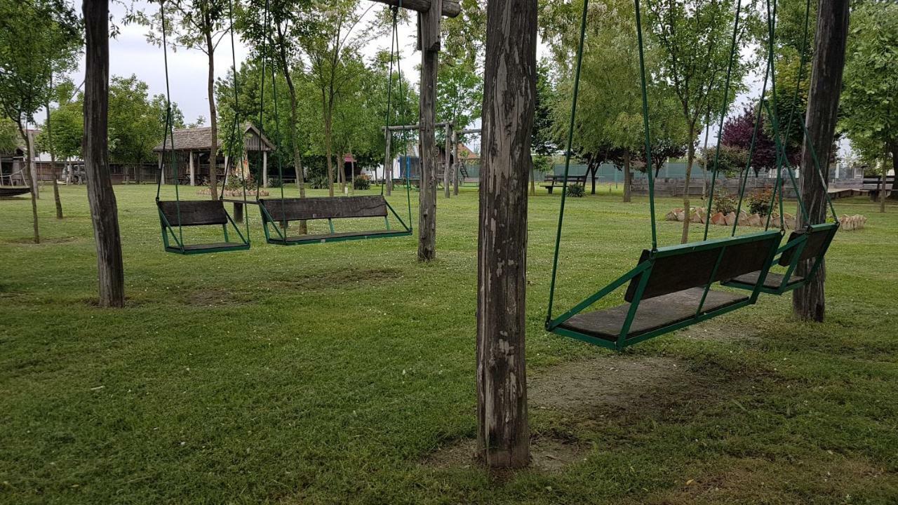 Acin Salas Tordinci Exterior photo